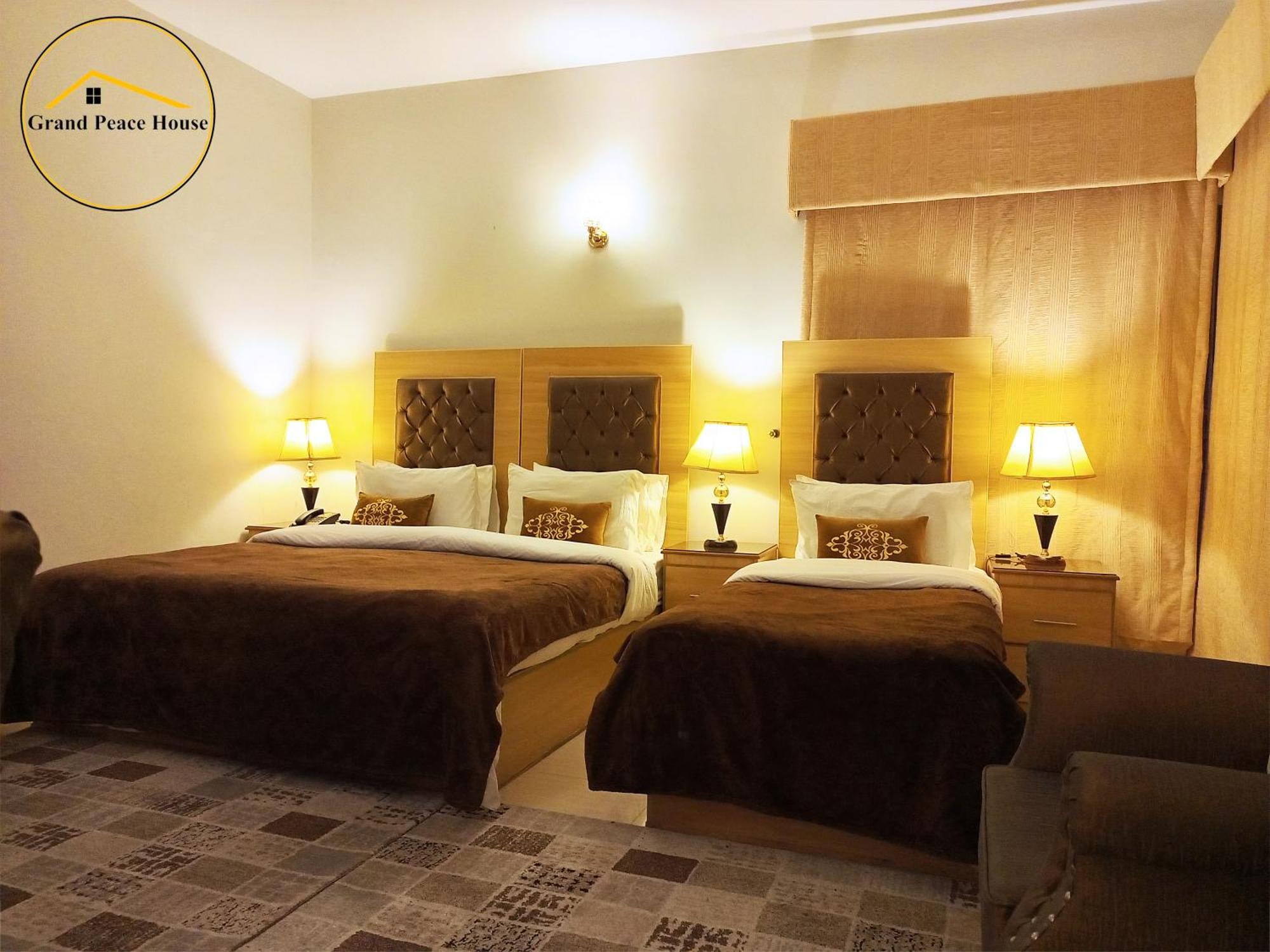 Grand Peace House II Bed & Breakfast İslamabad Dış mekan fotoğraf
