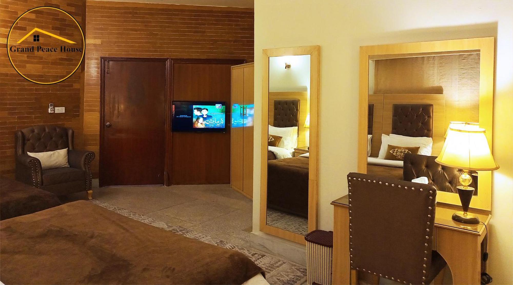 Grand Peace House II Bed & Breakfast İslamabad Dış mekan fotoğraf