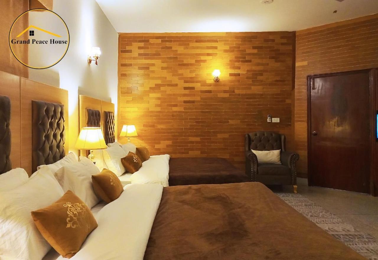 Grand Peace House II Bed & Breakfast İslamabad Dış mekan fotoğraf